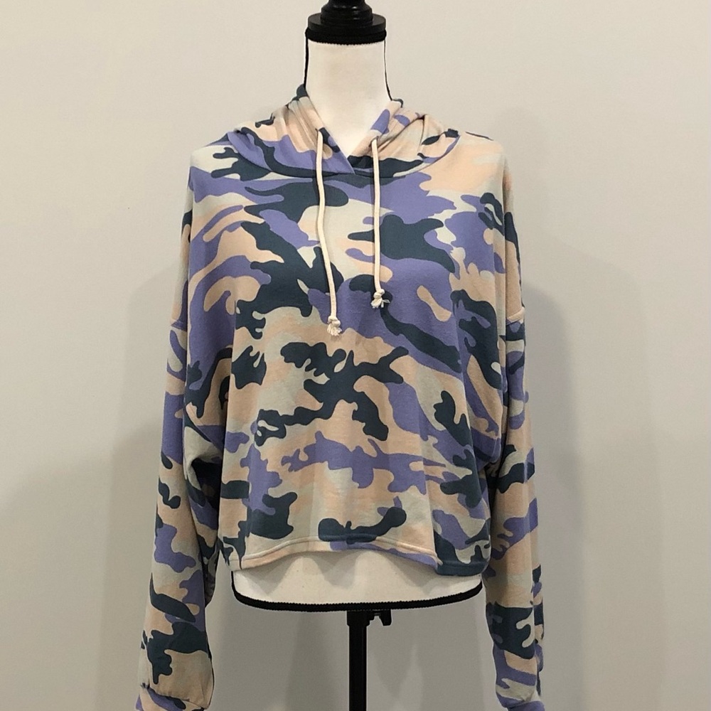 Double Zero Ladies Cropped Camo Hoodie
